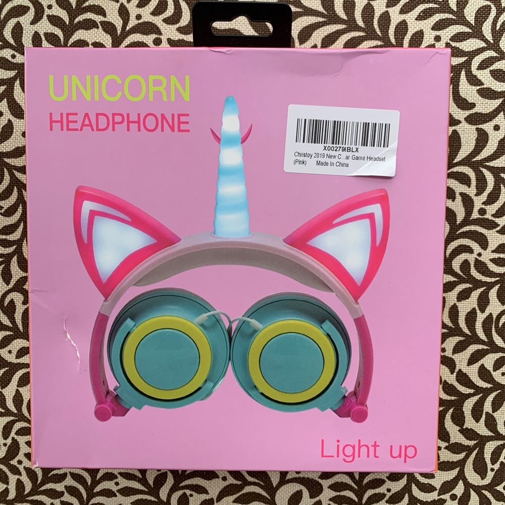 New Pink Light Up Unicorn Headphone
